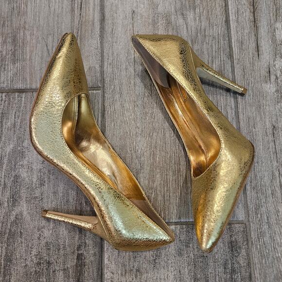 BCBGeneration Oslo Gold Heels Womens Size 9 Metallic Pointed Toe Pumps Party - Picture 1 of 10